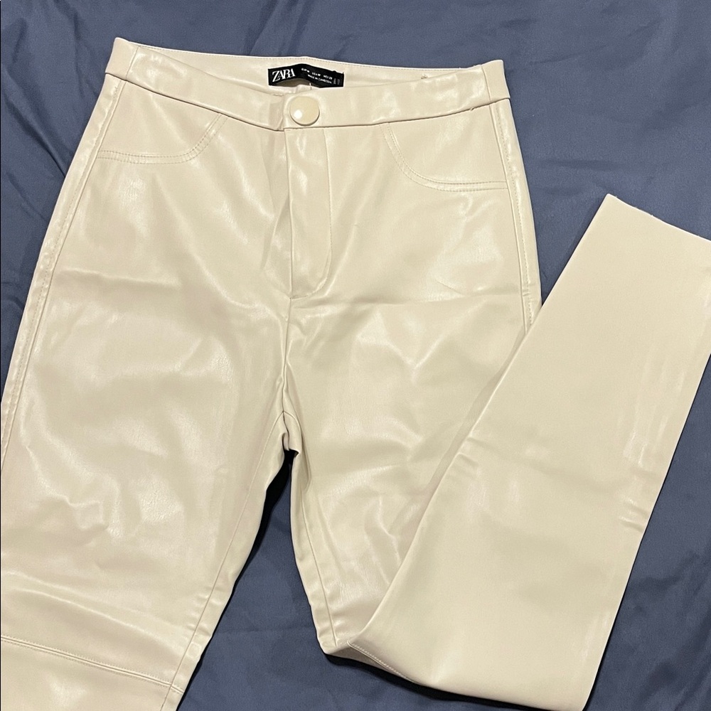 Zara Women's Cream Skinny Jeans